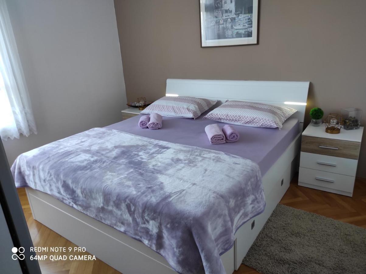 Apartment Iris Split Luaran gambar