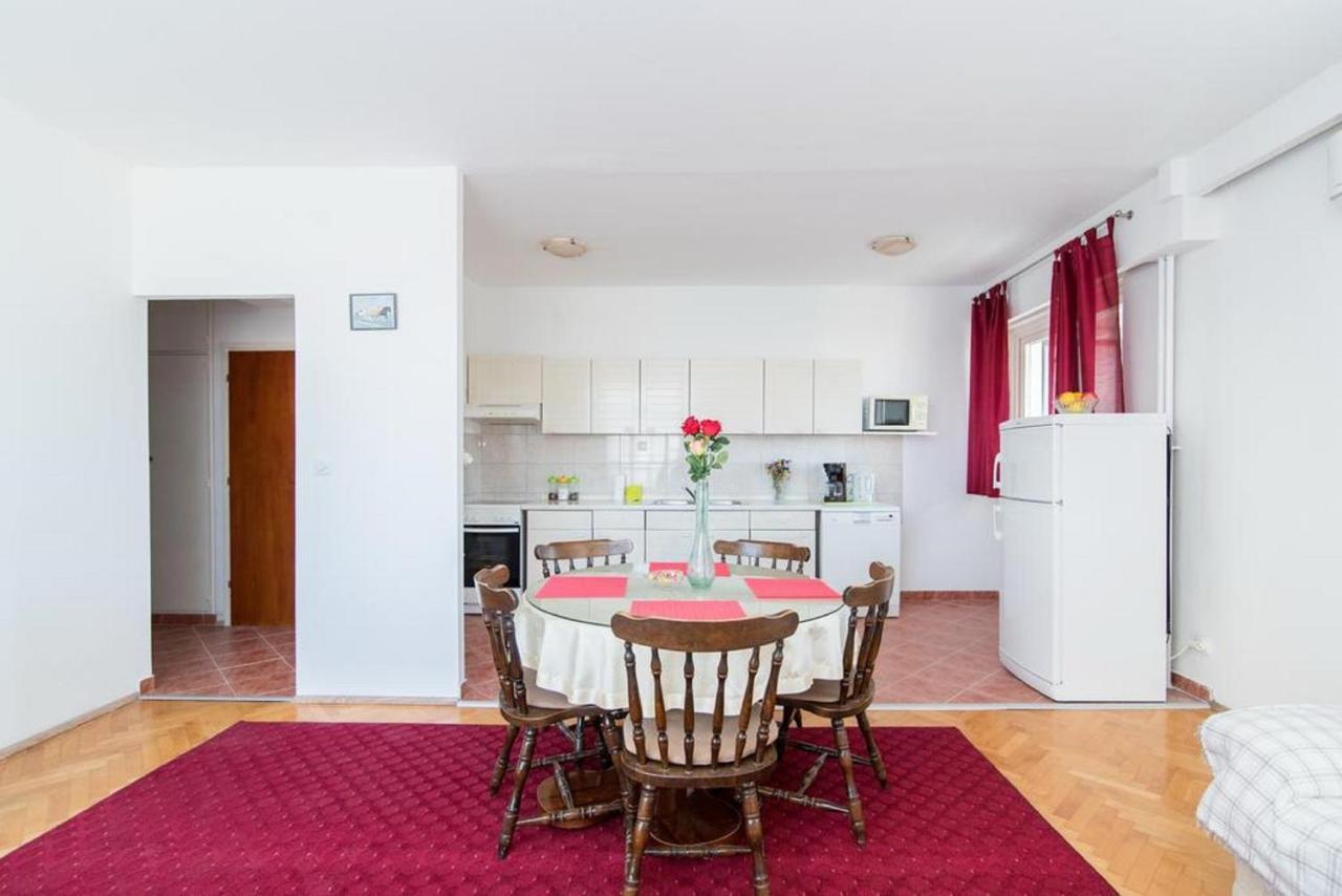 Apartment Iris Split Luaran gambar